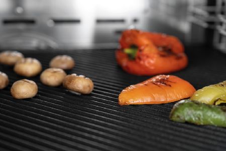 Plaque de grillade rversible 1 ct lisse et 1 ct rainur
