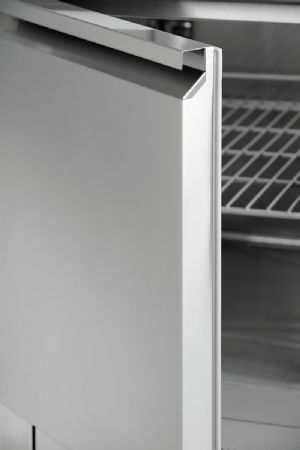 Table desserte réfrigérée Mini 900T1S2 avec armoire et 2 tiroirs GN 260 L positive - Bartscher - 110257