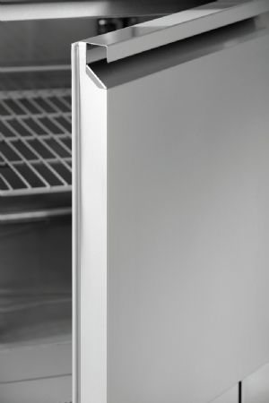 Saladette réfrigérée Table de préparation 900T2 2 portes 260 litres 0-10 °C - Bartscher - 200359