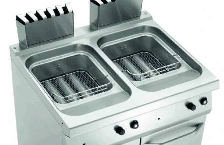 Friteuse gaz professionnelle sur meuble 2 portes battantes 2x15L - 800x700x850 mm