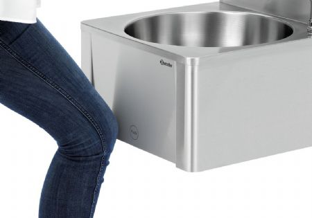 Lave-Mains W10-KB Plus avec distributeur de savon intégré et commande par le genou - Bartscher - 401621