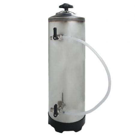 Adoucisseur d'eau compact - installation au sol - avec volume 16 L et 185x185x600