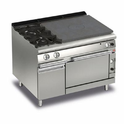 Piano gaz sur four électrique avec 2 brûleurs puissants et plaque coup de feu Piano gaz sur four électrique avec 2 brûleurs puissants et plaque coup de feu