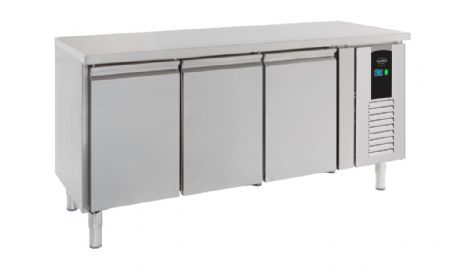 Table desserte réfrigérée 3 portes pleines 291 L positive - Combisteel - 7450.5005