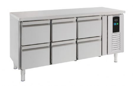 Table de travail rfrigre 3 portes contenant 2 tiroirs chacuns - classe B