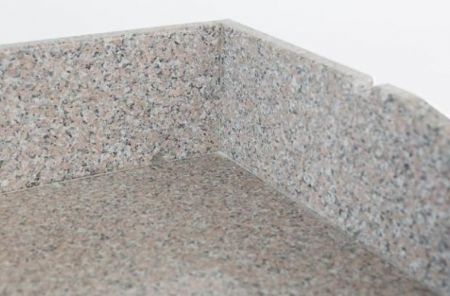 Table de prparation de pizzas 3 portes dessus granit avec dosseret - classe A