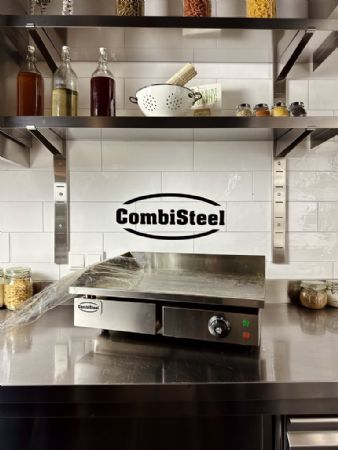 Plaque à snacker monophasé 3.5 kW surface lisse - Combisteel - 7455.1080