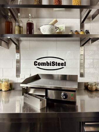 Plaque à snacker monophasé 3.5 kW surface lisse - Combisteel - 7455.1080