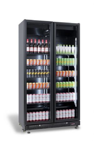 Réfrigérateur noir à 2 portes battantes vitrées avec un capacité de 850L
