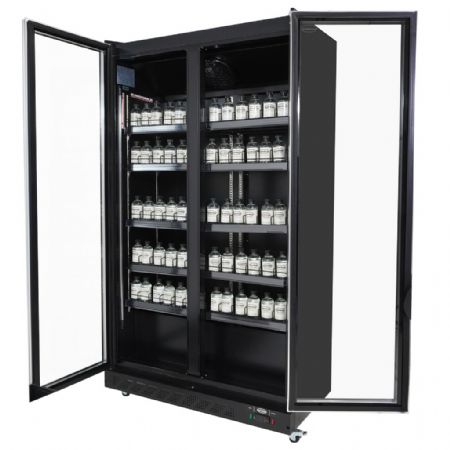 Armoire à boissons 2 portes vitrées noire 758 L positive - Combisteel - 7526.0010