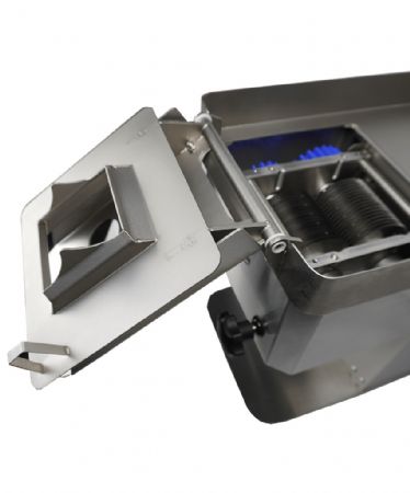 Hachoir à viande 250 kg/h avec capacité de coupe 3 mm - Combisteel - 7541.0030