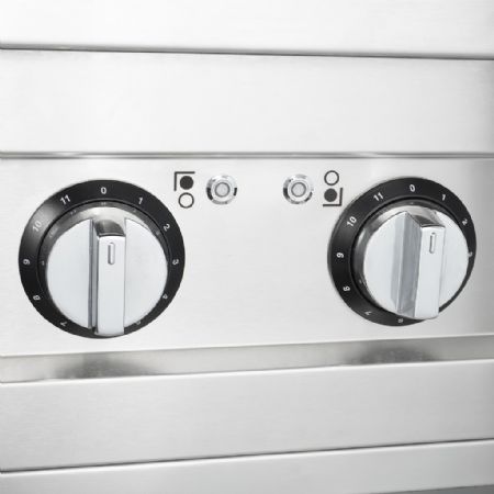 Fourneau profondeur 700 Triphasé 7 kW 2 feux - Combisteel - 7545.0005