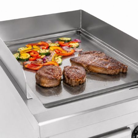 Plaque à snacker pro profondeur 700 Monophasé 2,7 kW surface chromée - Combisteel - 7545.0015