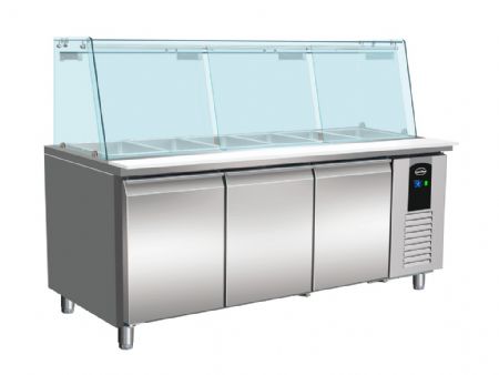Saladette réfrigérée 3 portes pleines 456 L positive - Combisteel - 7950.0425 Saladette réfrigérée 3 portes pleines 456 L positive - Combisteel - 7950.0425