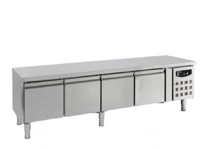 Table de prparation rfrigre 4 portes +2/ +8 C inox - hauteur 650