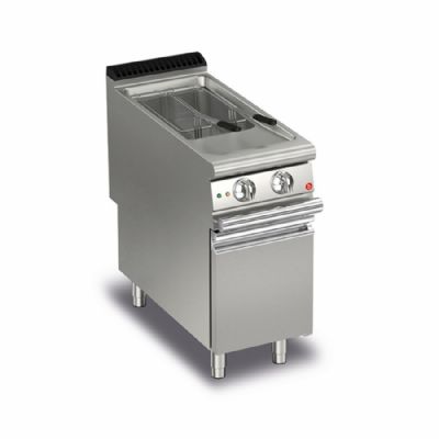 Friteuse gaz sur coffre inox commandes manuelles avec cuve 23 L 400x900x870 Friteuse gaz sur coffre inox commandes manuelles avec cuve 23 L 400x900x870