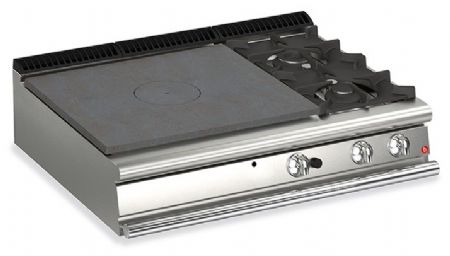 Fourneau à plaque de cuisson à poser 2 feux vifs gaz + plaque coup de feu - Gamme Queen 900 - Baron - 90QTPG123DX Fourneau à plaque de cuisson à poser 2 feux vifs gaz + plaque coup de feu - Gamme Queen 900 - Baron - 90QTPG123DX