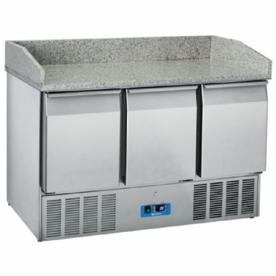 Table à pizza 3 portes GN 1/1 plan de travail inox température 0/+8°C Table à pizza 3 portes GN 1/1 plan de travail inox température 0/+8°C