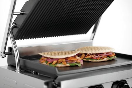 Grill contact Paninis Panini-MDI 1GR simple avec plaques aluminium 2 x 0,16 m² - Bartscher - A150976