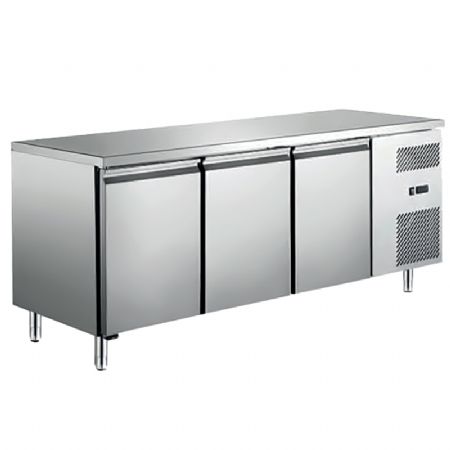 Table rfrigre professionnelle positive 3 portes 417 L