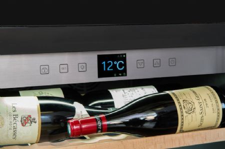 Cave  vins de vieillissement controlable  distance 1 porte vitre - 185 bouteilles