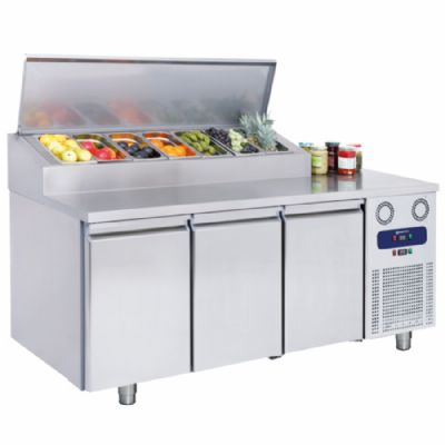 Table de pr�paration froide 3 portes GN 1/1 avec 7x GN 1/3 temp�rature -2/+8�C