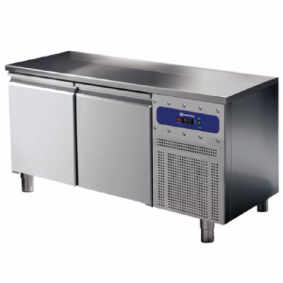 Table froide inox 2 portes 600 mm plage de température -2/+8°C Table froide inox 2 portes 600 mm plage de température -2/+8°C