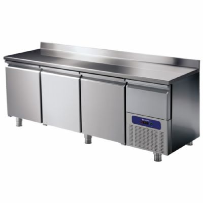 Table froide inox 3 portes GN 1/1 avec dosseret température -2/+8°C Table froide inox 3 portes GN 1/1 avec dosseret température -2/+8°C