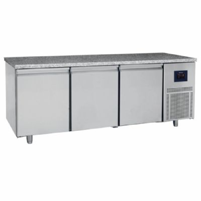 Table froide pâtissière 3 portes plan granit pour plaques 600x400 mm et température -2/+8°C Table froide pâtissière 3 portes plan granit pour plaques 600x400 mm et température -2/+8°C