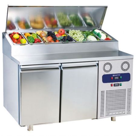 Saladette réfrigérée avec 2 portes GN 1/1 et 7 bacs GN 1/3 hauteur 150 mm positive - Virtus - CCZ0035/F Saladette réfrigérée avec 2 portes GN 1/1 et 7 bacs GN 1/3 hauteur 150 mm positive - Virtus - CCZ0035/F
