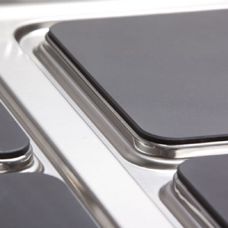 Fourneau profondeur 700 électrique, 4 plaques carrées, four GN 2/1, 16.4 kW - Diamond - E17/4PQF8-N