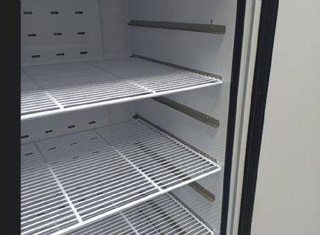 Armoire professionnelle tropicalisée positive -2/+8 °C inox 1 porte 5 grilles - 600 L