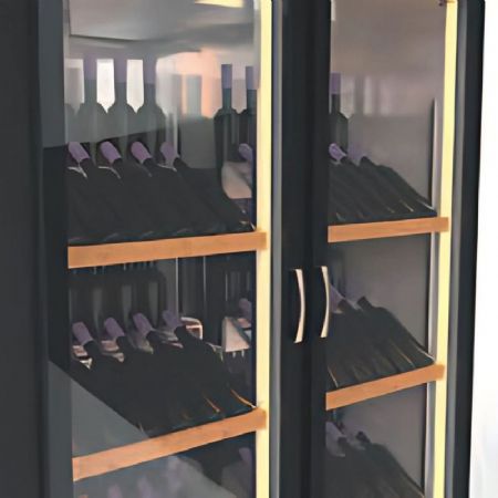 Armoire  vins bi-temprature noire 3 portes vitres  +2 / +18C - 500L