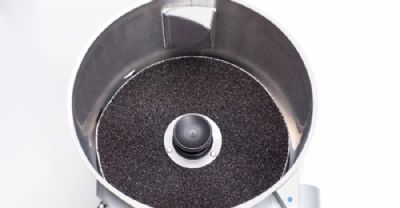 �plucheuse inox triphas� avec cuve 10 kg - 160kg/h