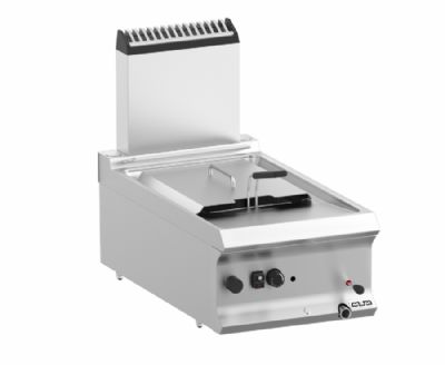 Friteuse gaz  poser 1 cuve 9L et 1 panier  - Profondeur 700mm