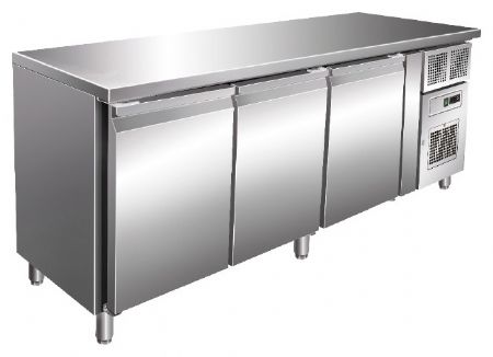 Table desserte réfrigérée positive 464 L - Sans dosseret - 3 portes - Avec groupe logé - Nosem - GN3101TN