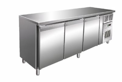 Table négative réfrigérée inox avec dosseret 3 portes température -10/-20°C capacité 464 L Table négative réfrigérée inox avec dosseret 3 portes température -10/-20°C capacité 464 L