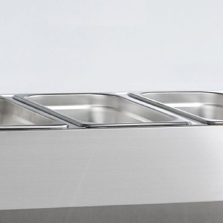 Vitrine rfrigre panoramique avec 10 GN1/4 - 2000x335x448 mm