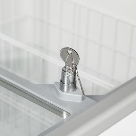 Congélateur bahut 560L avec 2 couvercles coulissants vitrés et plats