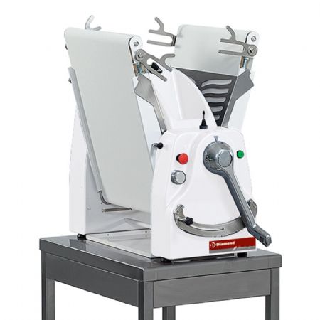 Mélangeur à viande électrique Laminoir à bande de table 500x700 mm vitesse variable et tables latérales relevables - Diamond Promo - LB50-75/MVV