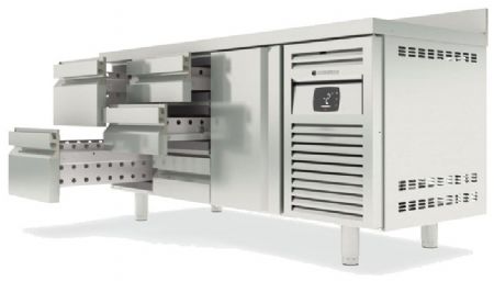 Table inox froid positif avec dosseret et 3 portes pleines GN 1/1 - 1795x700x850 mm