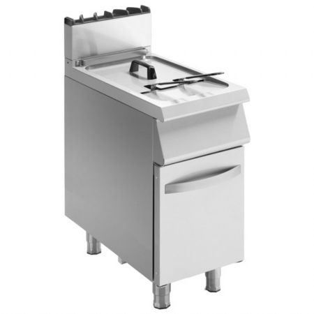 Friteuse cuisine pro profondeur 700 gaz sur soubassement fermé, 15 L, 13.5 kW - Virtus - MS74FRG15