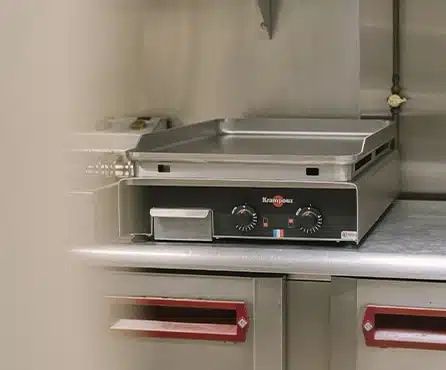 Plancha professionnelle gaz à poser inox lisse 2 zones 44,2 x 64,2 cm 2 x 2,9 kW profondeur Confort - Krampouz - PCPR2MA-KR
