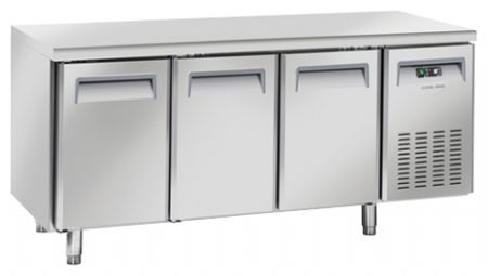 Table réfrigérée positive 3 portes pleines 400 L - Coolhead - QR 3100 Table réfrigérée positive 3 portes pleines 400 L - Coolhead - QR 3100