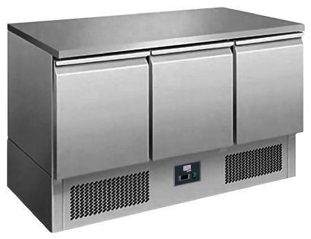 Desserte réfrigérée inox positive centrale dessus inox fixe, 3 portes GN 1/1, 368 L, +2/+8°C - l2g - S903S/STOP Desserte réfrigérée inox positive centrale dessus inox fixe, 3 portes GN 1/1, 368 L, +2/+8°C - l2g - S903S/STOP