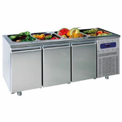 Table saladette r�frig�r�e 3 portes GN 1/1 avec 5x GN 1/1 temp�rature -2/+8�C
