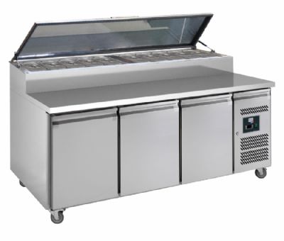 Table sandwicherie rfrigre avec saladette au dessus +2/ +8C  3 portes 400X600 mm - 580 litres