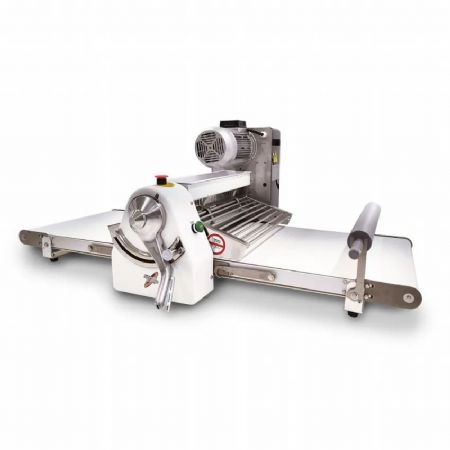 Laminoir pour boulangerie  poser de largeur 520 mm longueur 2 x 670 mm