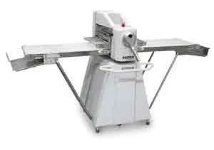 Laminoir professionnel inox avec tables relevables - largeur tapis 475 mm