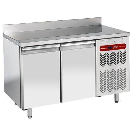 Table frigorifique murale ventilée 2 portes GN 1/1 positive 260 litres 1355x700x880/900(+85) mm - Diamond - TG2N/HA-R2 Table frigorifique murale ventilée 2 portes GN 1/1 positive 260 litres 1355x700x880/900(+85) mm - Diamond - TG2N/HA-R2